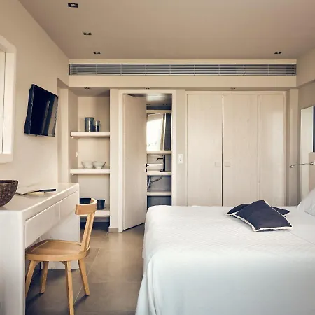 Ionian Hill Hotel 4*