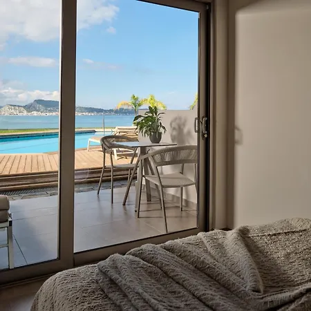 Ionian Hill Otel 4*