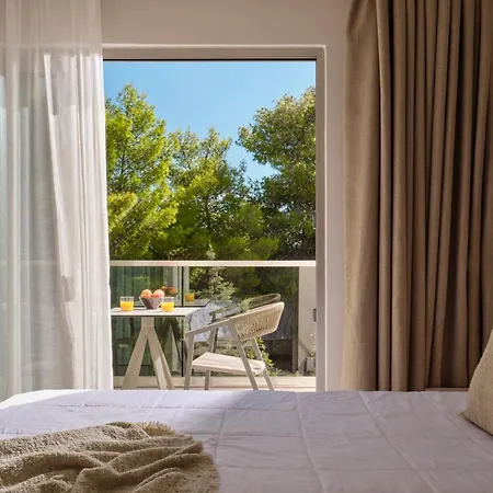 Ionian Hill 4*